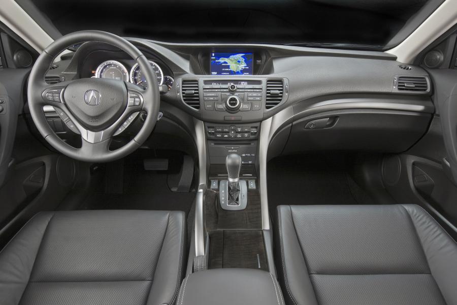 Торпедо Acura TSX Sport Wagon 2010 года  (фото 25 из 63)